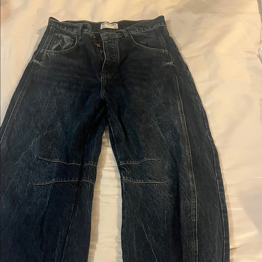 Women’s we the free dark wash good luck mid rise barrel jeans size 27
